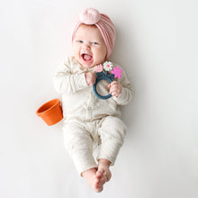 Load image into Gallery viewer, Baby Girl Flower Teether